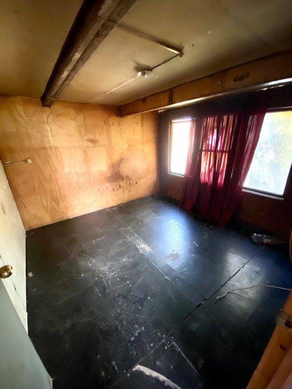 Oportunidad de Inversión, Casa Con Amplio Sitio en Romeral