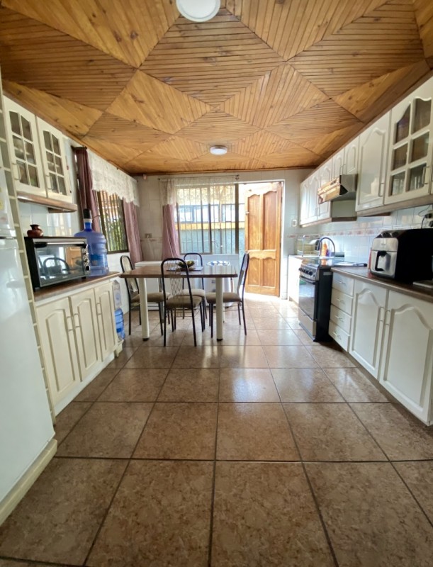 Se Vende Hermosa Casa 3D-1B, Villa Apumanque, Curico