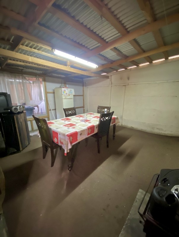 Se Vende Comoda Casa 3D-2B Sector Sarmiento, Curico.