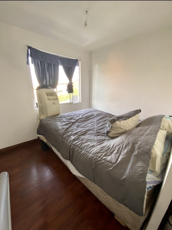 Se Vende Comoda Casa 3D-2B Sector Sarmiento, Curico.