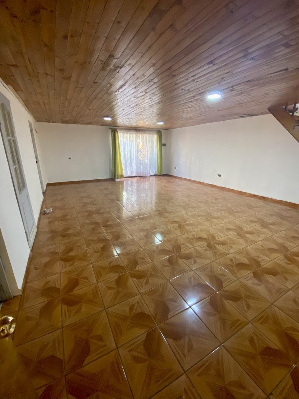 Se Vende Amplia Casa 4D-1B, Sector el Boldo 2, Curico