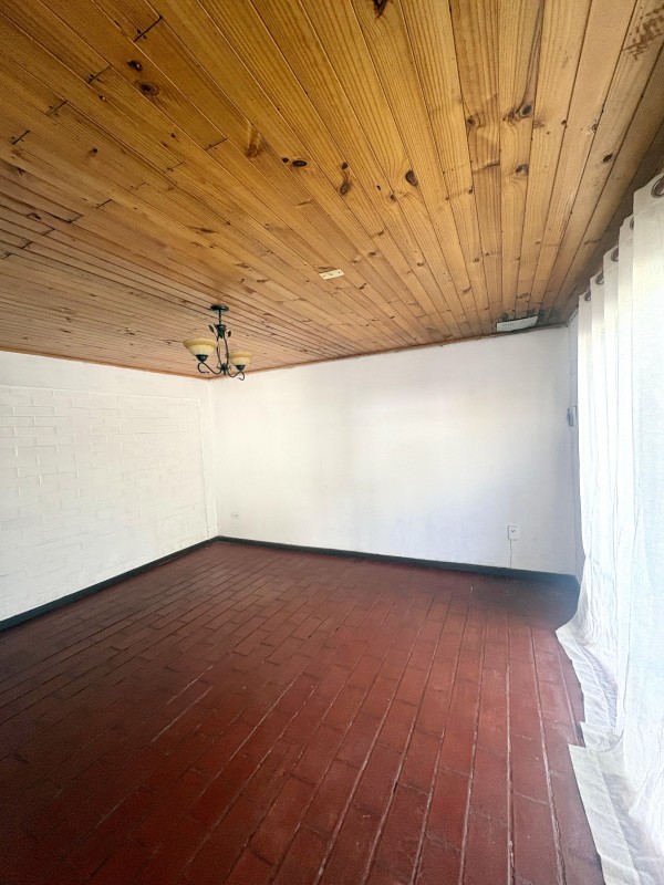 Se Arrienda Casa de 2 Dorm. Sector Galilea, Curico.