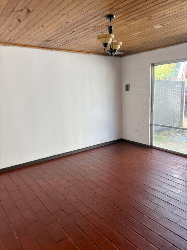 Se Vende Linda Casa Con Gran Terreno en Galilea, Curico