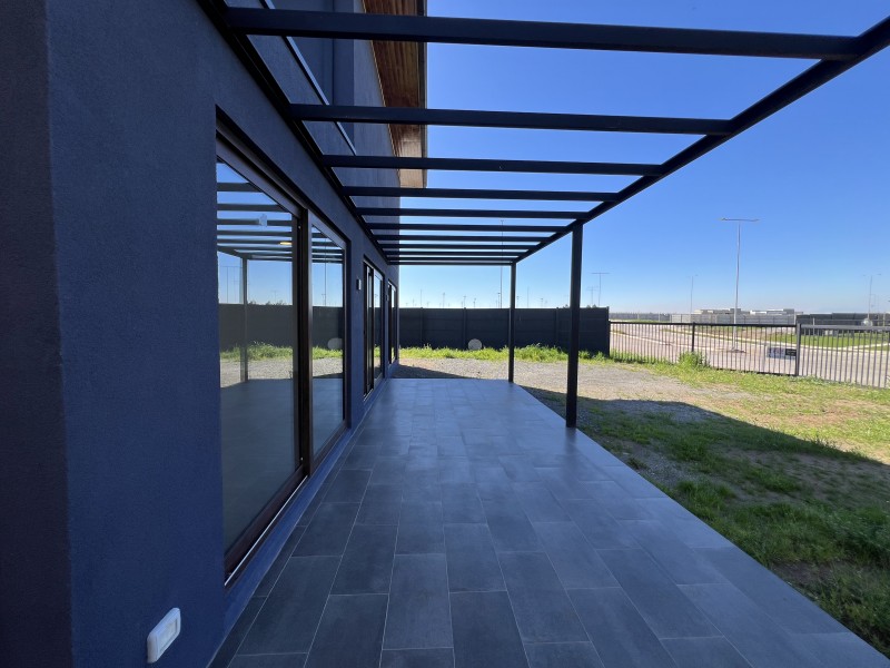 en Arriendo Casa Nueva Condominio Reserva las Rastras Talca!