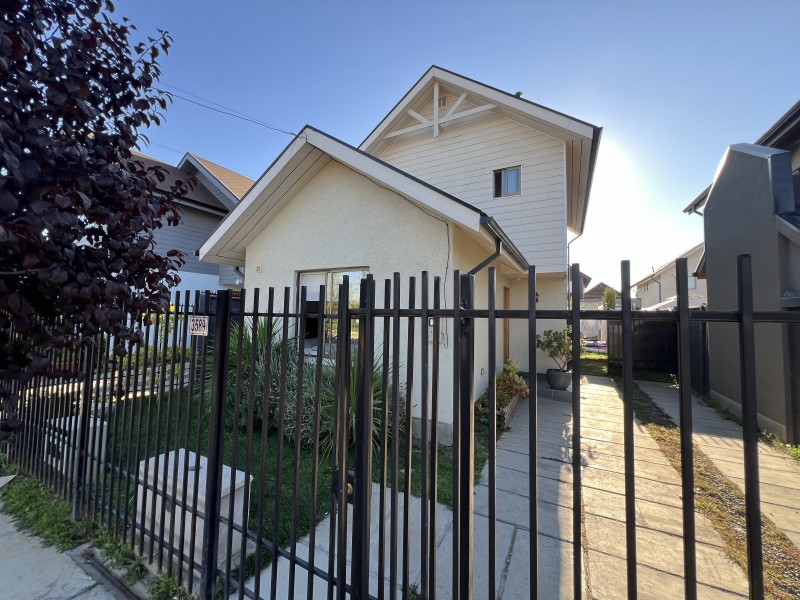 en Venta Casa en Parque San Valentin Talca!