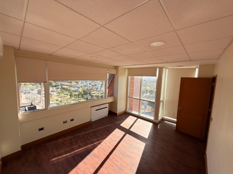 en Arriendo Oficina en Centro las Rastras 1 Talca!