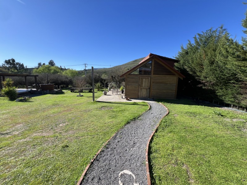 en Venta Parcela Con 2 Cabañas Km 6 Pencahue!