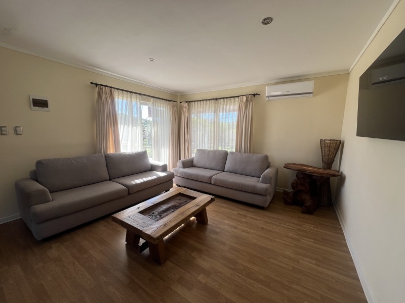 en Venta Parcela Con 2 Cabañas Km 6 Pencahue!