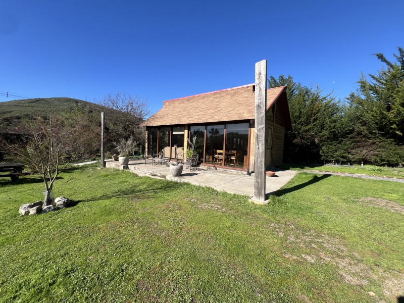 en Venta Parcela Con 2 Cabañas Km 6 Pencahue!