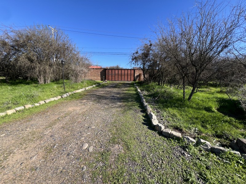 en Venta Parcela Con 2 Cabañas Km 6 Pencahue!