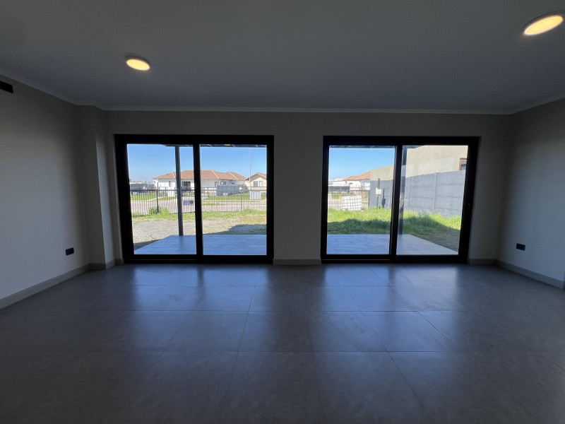 en Arriendo Casa Nueva Condominio Reserva las Rastras Talca!
