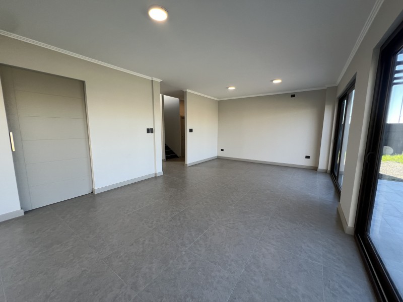 en Arriendo Casa Nueva Condominio Reserva las Rastras Talca!