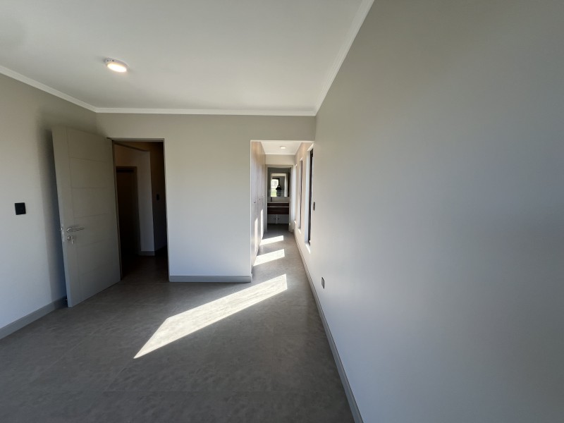 en Arriendo Casa Nueva Condominio Reserva las Rastras Talca!
