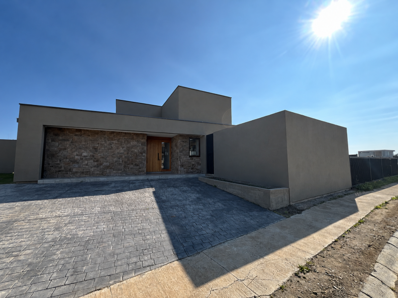 Fotografía de Se Vende Casa Nueva en Reserva las Rastras Talca!