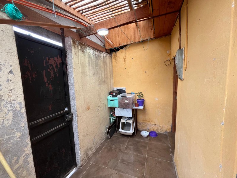 Se Vende Amplia Casa en Excelente Sector de Linares
