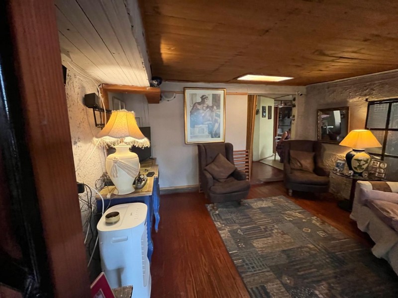 Se Vende Amplia Casa en Excelente Sector de Linares