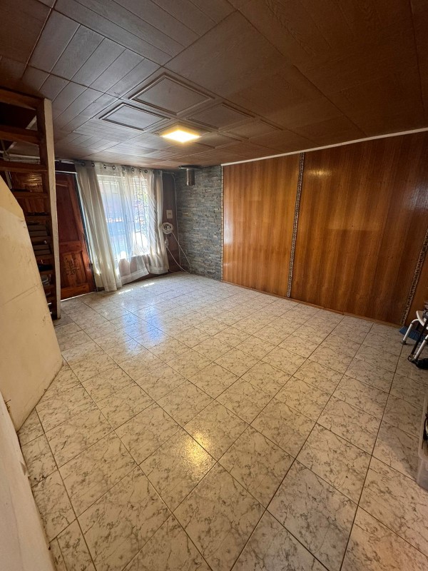 Casa de Dos Pisos en Venta, Villa Don Sebastian, Talca.