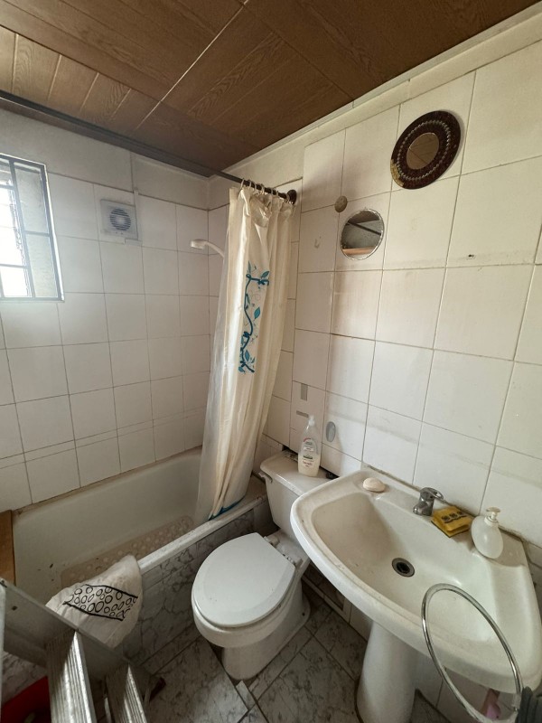 Casa de Dos Pisos en Venta, Villa Don Sebastian, Talca.