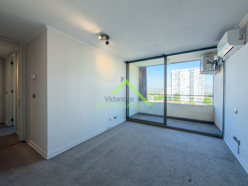 Teresa Vial / Metro San Miguel / el Llano