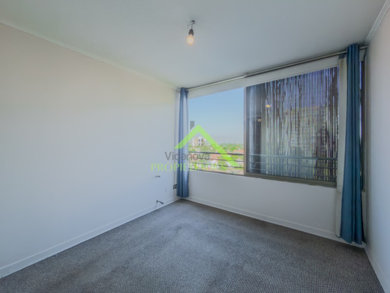 Teresa Vial / Metro San Miguel / el Llano