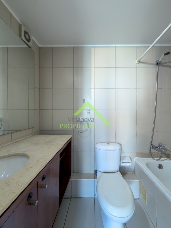 Teresa Vial / Metro San Miguel / el Llano