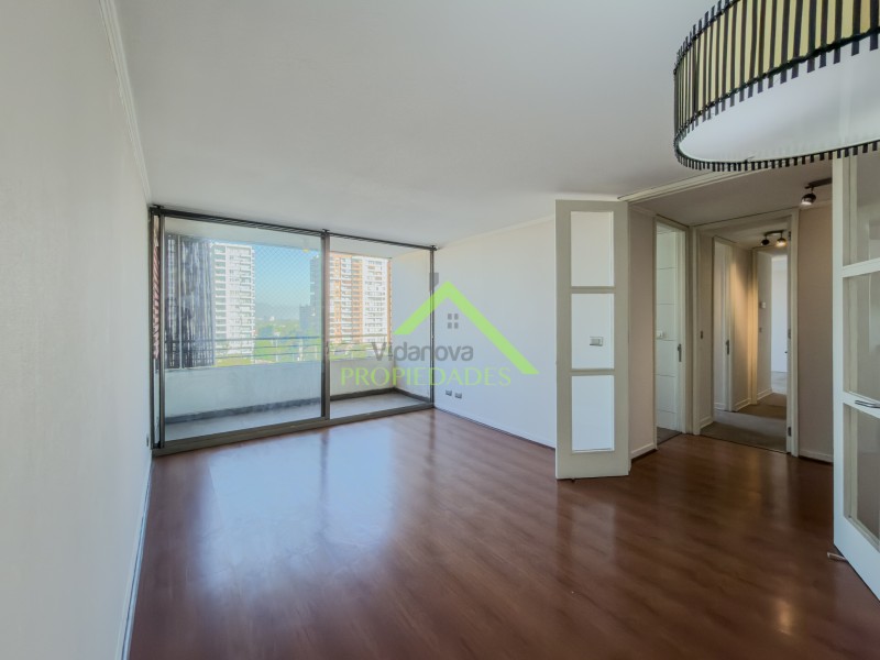 Teresa Vial / Metro San Miguel / el Llano