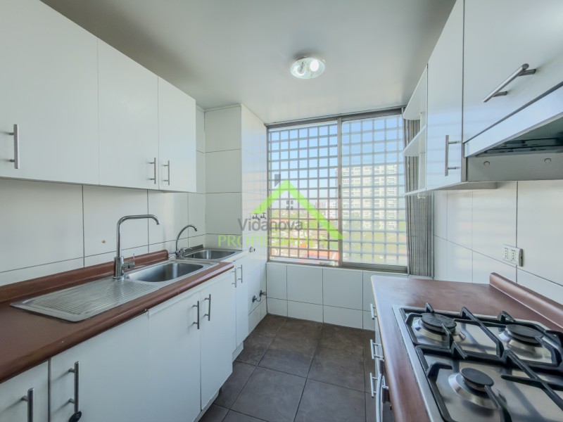 Teresa Vial / Metro San Miguel / el Llano