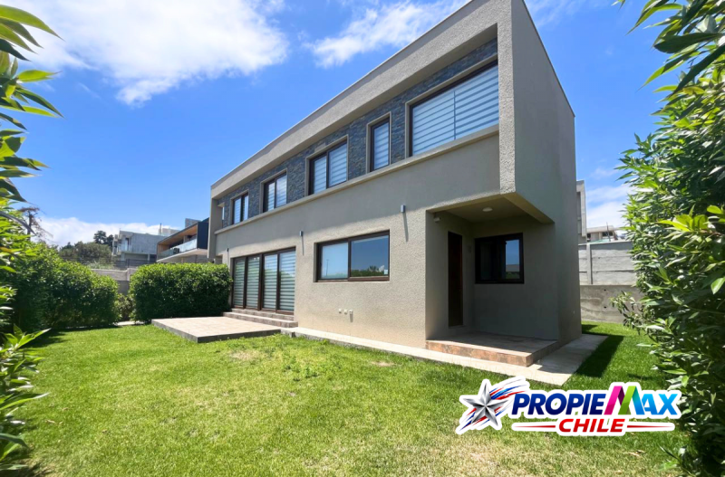 Fotografía de Exclusiva Casa en Pinares de Montemar | 5D 4B