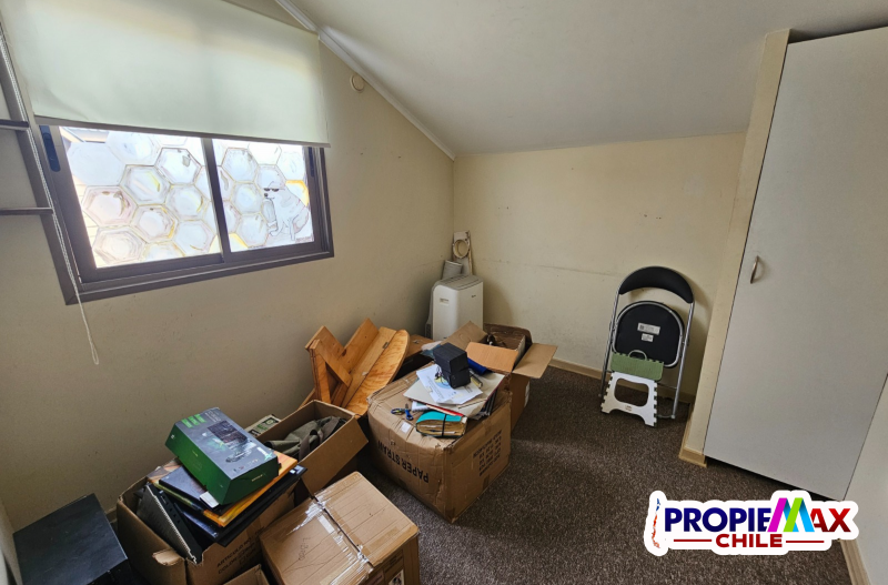 Amplia Casa en Villa Valles de Talca, Comodidad y Espacio