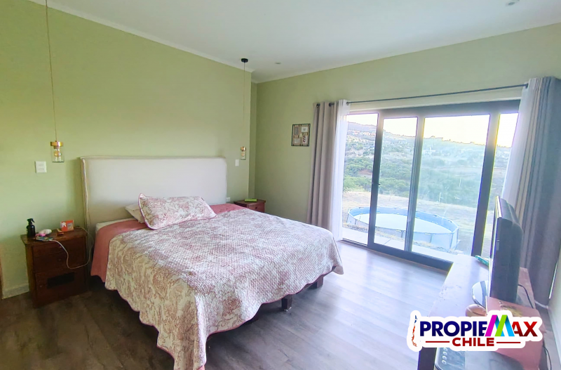 Hermosa Casa en Exclusivo Sector Zapallar, 5300 M2 Terreno