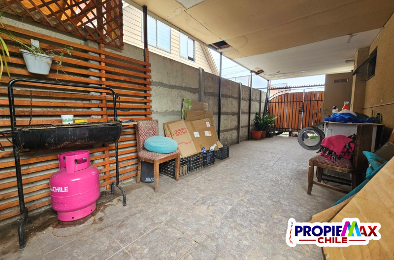 Amplia Casa en Villa Valles de Talca, Comodidad y Espacio