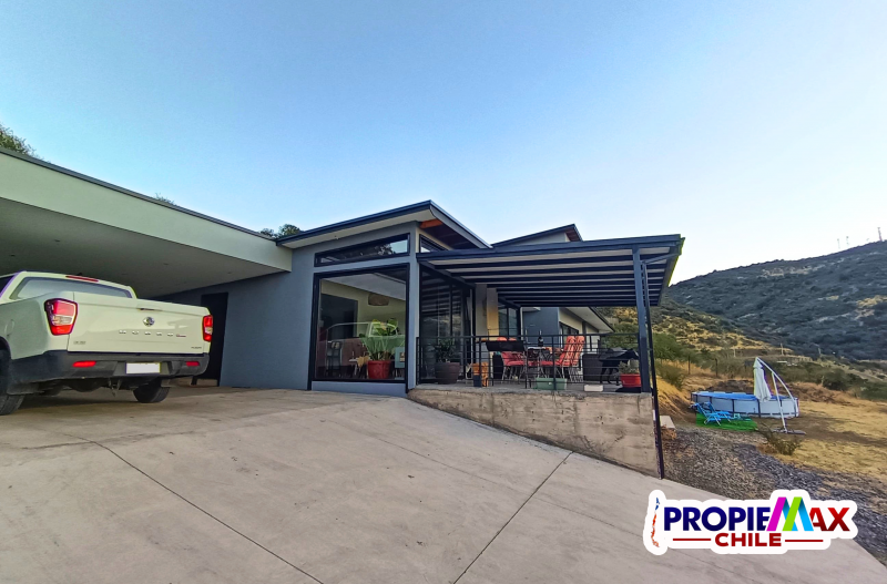 Hermosa Casa en Exclusivo Sector Zapallar, 5300 M2 Terreno