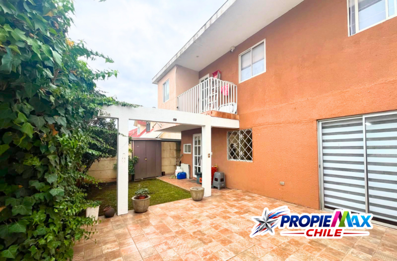 Amplia Casa Remodelada en Condominio de Lircay | 4D 3B