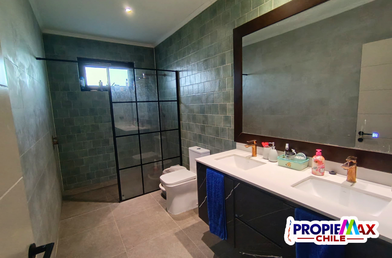 Hermosa Casa en Exclusivo Sector Zapallar, 5300 M2 Terreno