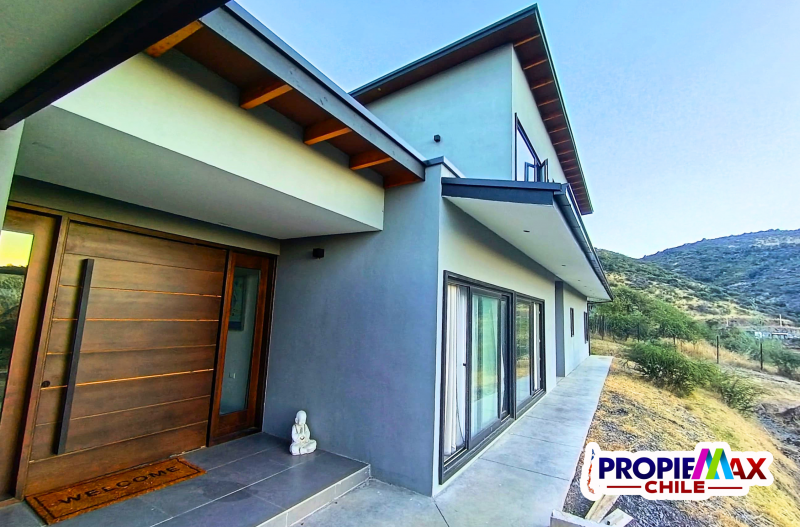 Hermosa Casa en Exclusivo Sector Zapallar, 5300 M2 Terreno
