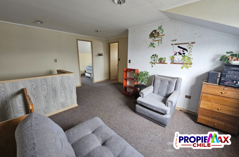 Amplia Casa en Villa Valles de Talca, Comodidad y Espacio