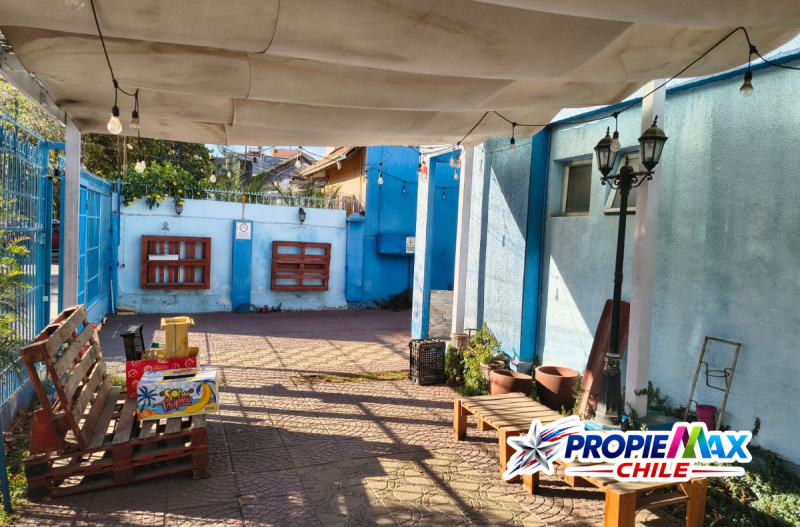 Casona Comercial Con Centro de Eventos en Funcionamiento