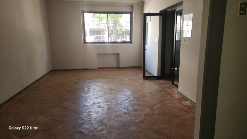 Se Arrienda Casa Comercial en Centro de Curico
