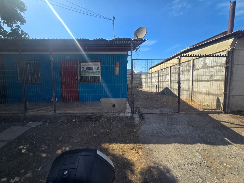 Se Arrienda Casa en Teno