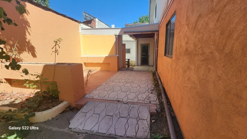 Se Arrienda Casa Comercial en Centro de Curico