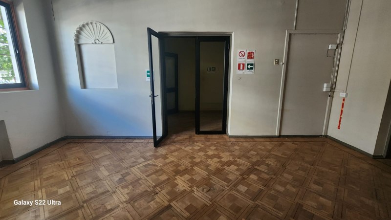 Se Arrienda Casa Comercial en Centro de Curico