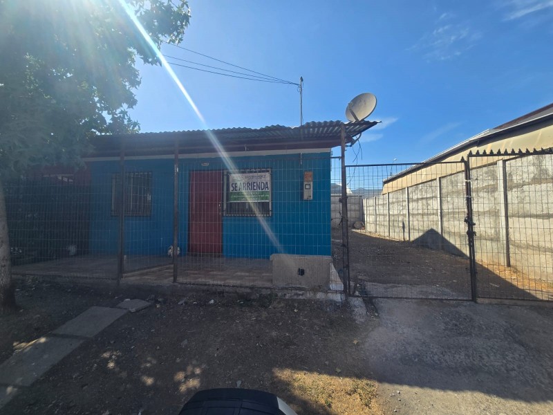 Se Arrienda Casa en Teno