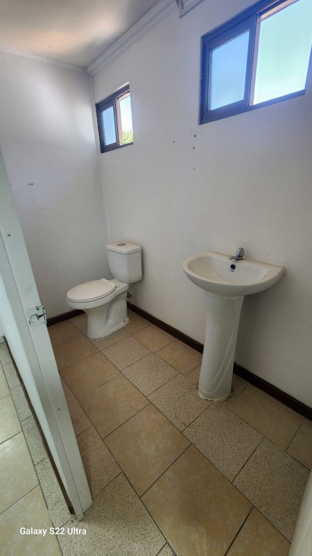 Se Arrienda Casa Comercial en Centro de Curico