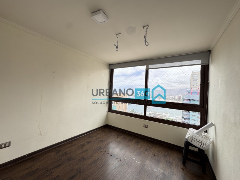 Se Arrienda Amplio Dpto en Edificio Alto Cavancha -Península
