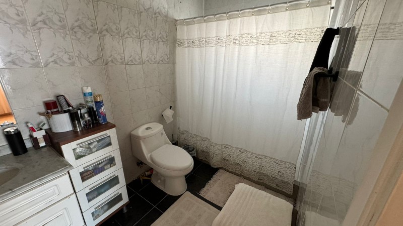 Amplia Casa en Gran Terreno, Belloto Sur
