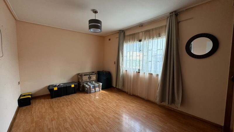 Amplia Casa en Gran Terreno, Belloto Sur