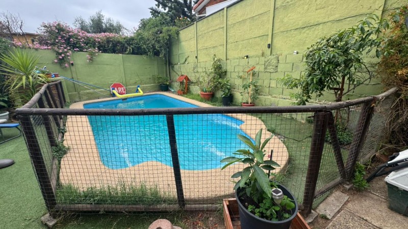 Amplia Casa Con Piscina, Foresta el Carmen, Peñablanca