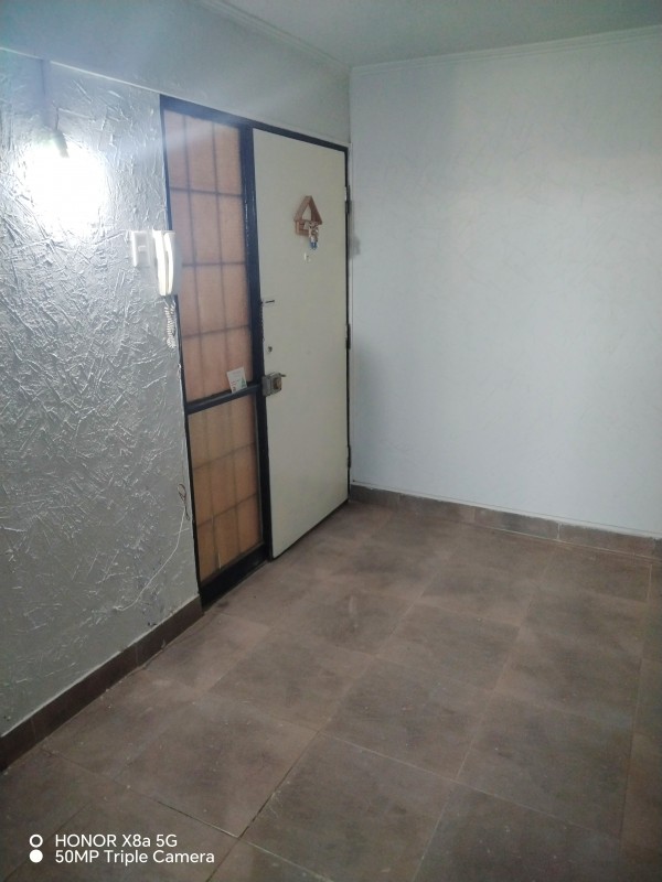 Amplio y Luminoso Departamento en Tradicional Barrio de Ñuno