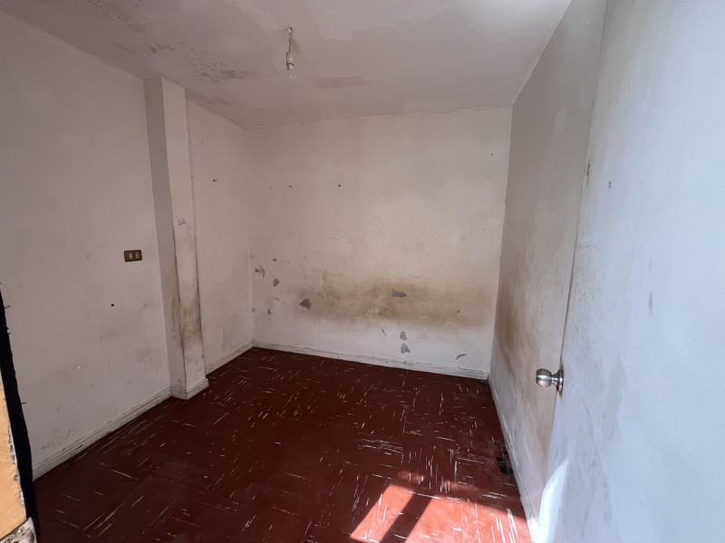 Casa en Venta, Ideal para Inversión, en Calle Talcahuano