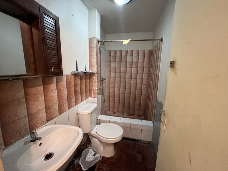 Casa en Venta, Ideal para Inversión, en Calle Talcahuano